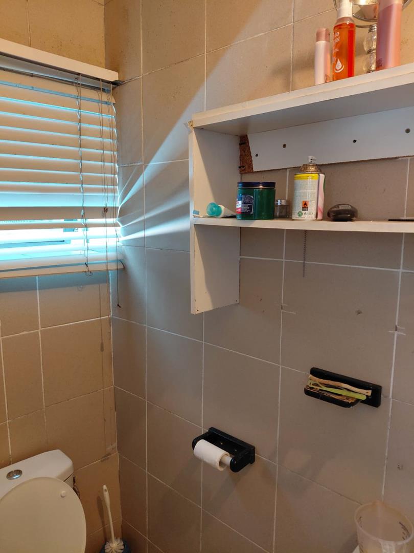 To Let 1 Bedroom Property for Rent in Oakdale Western Cape